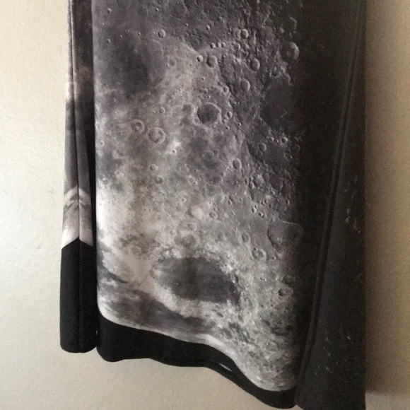 Dress printed moon size small - Picture 3 of 6